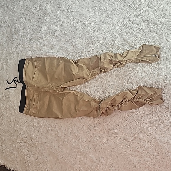 Jaywalker khaki pants with rouging - Picture 2 of 4